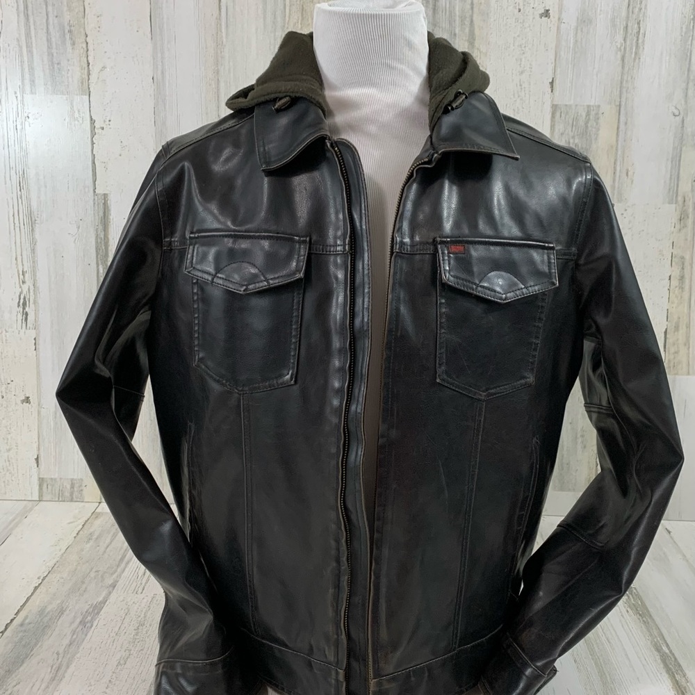 Levis Men's Sherpa-Lined Faux-Leather Trucker Jacket With Hoodie Size: Large